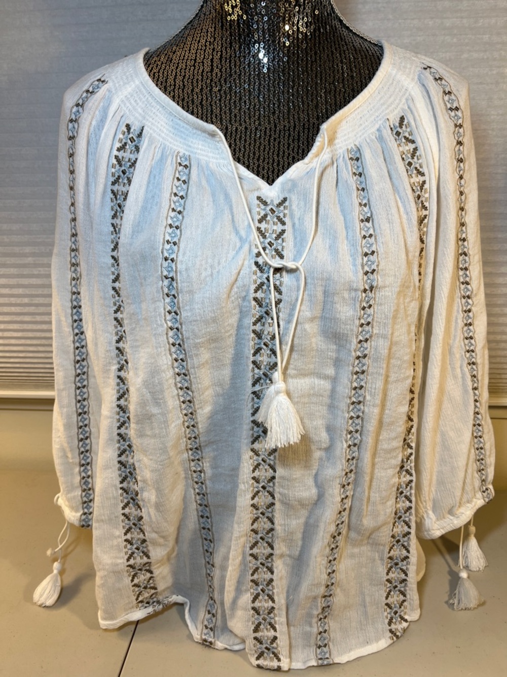 J. Jill L petite peasant Prarie boho tassel cotton blend top white embroidered
